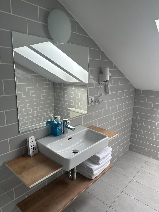 Hotel Fly ' In Жак Офенбах Екстериор снимка
