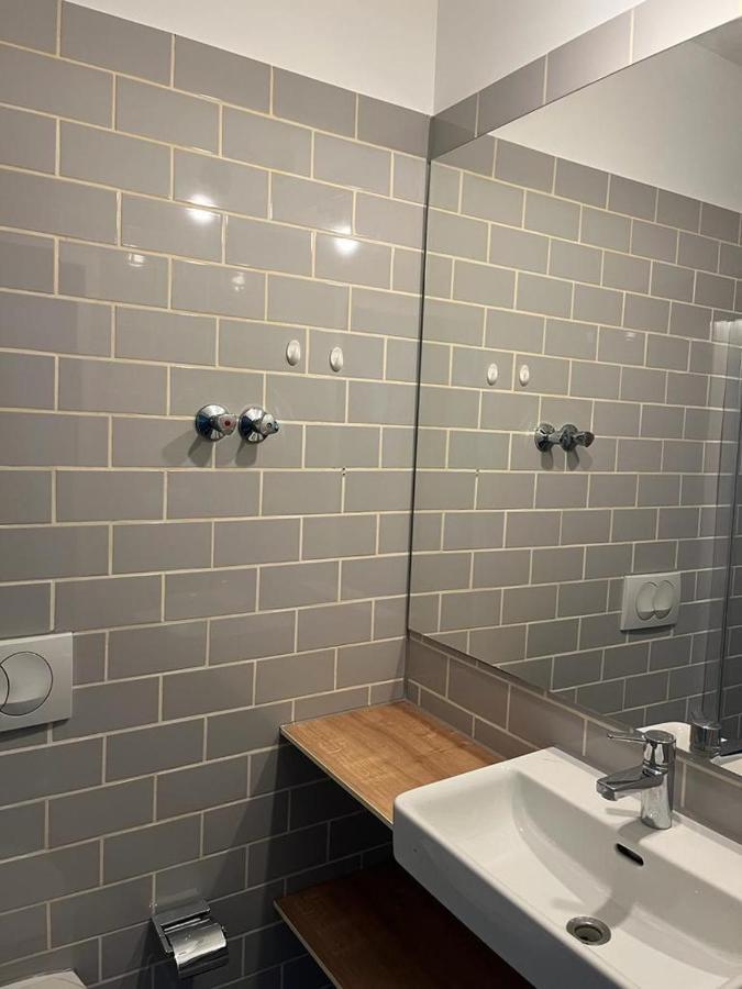 Hotel Fly ' In Жак Офенбах Екстериор снимка